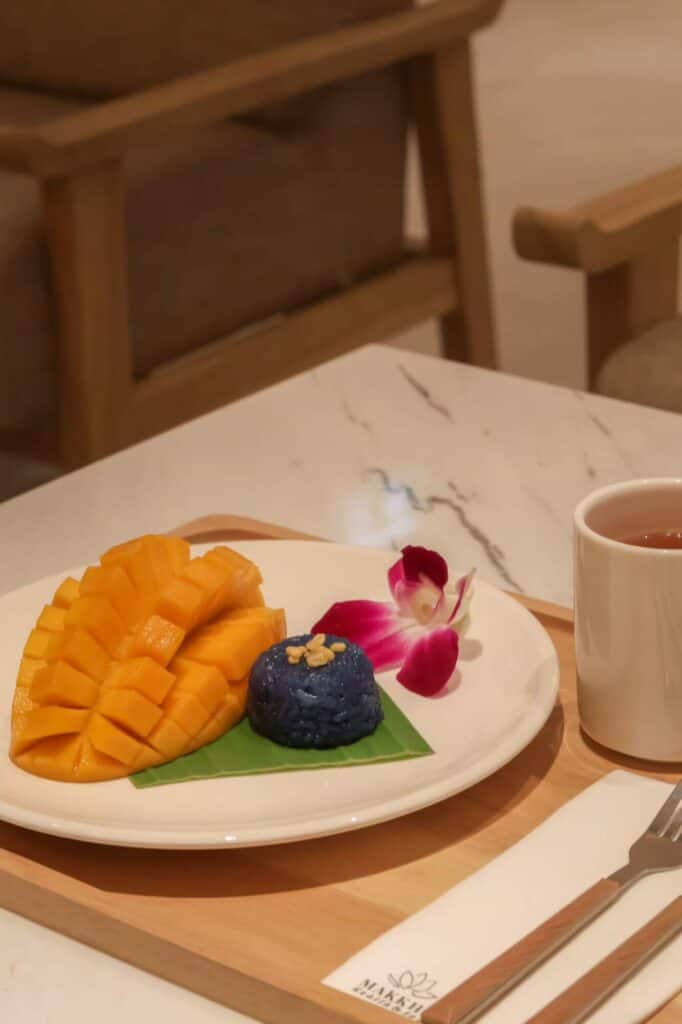 makkha-spa 芒果糯米飯 泰式甜點 藍色糯米飯