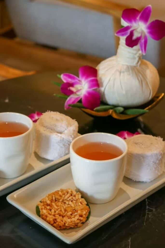 Makkha-spa 水療中心-歡迎草藥-壓縮泰式茶