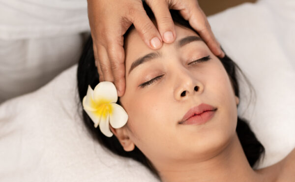 indian-head-massage-makkha-spa